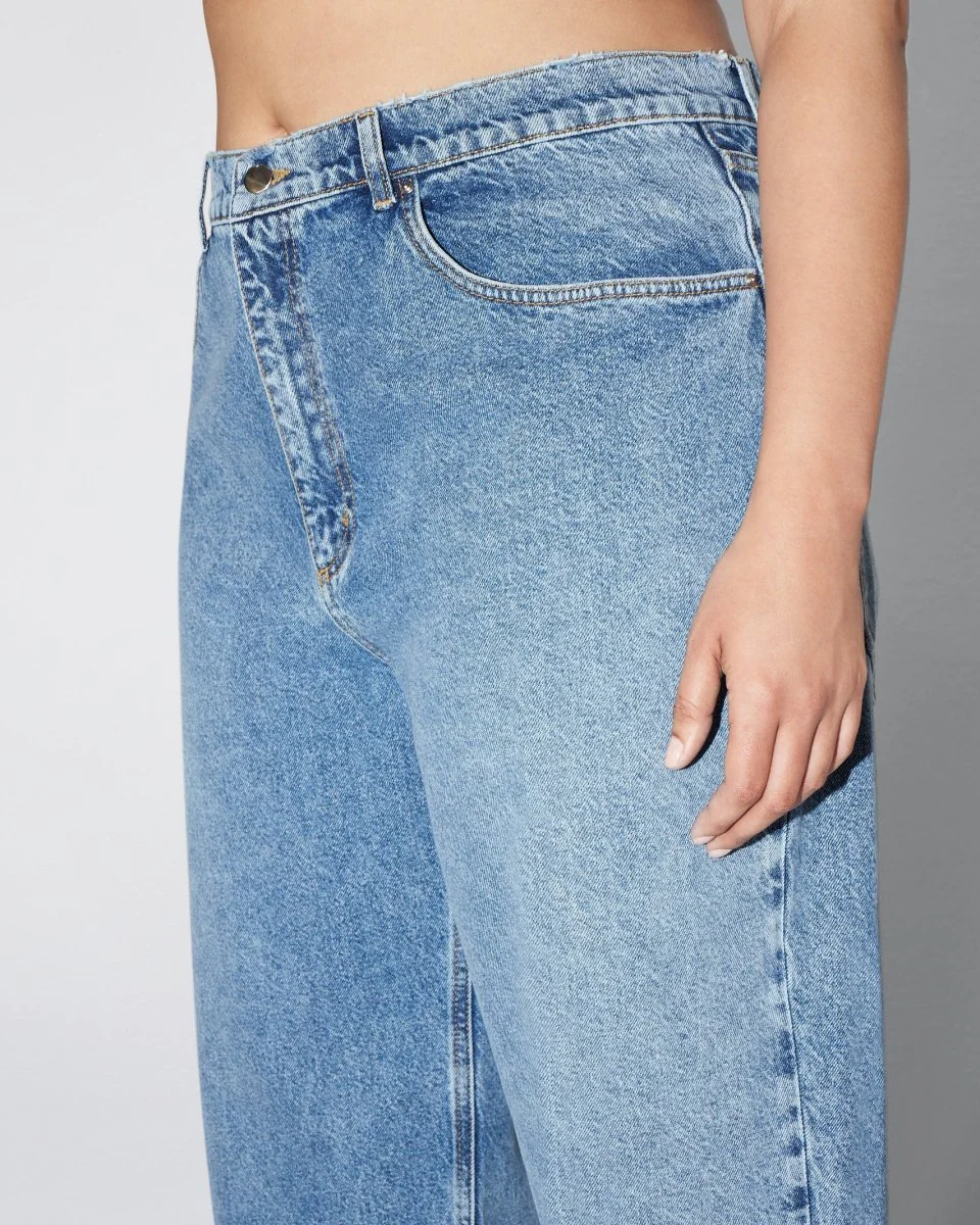 Classic Low Rise Denim | Light Wash - Image 21